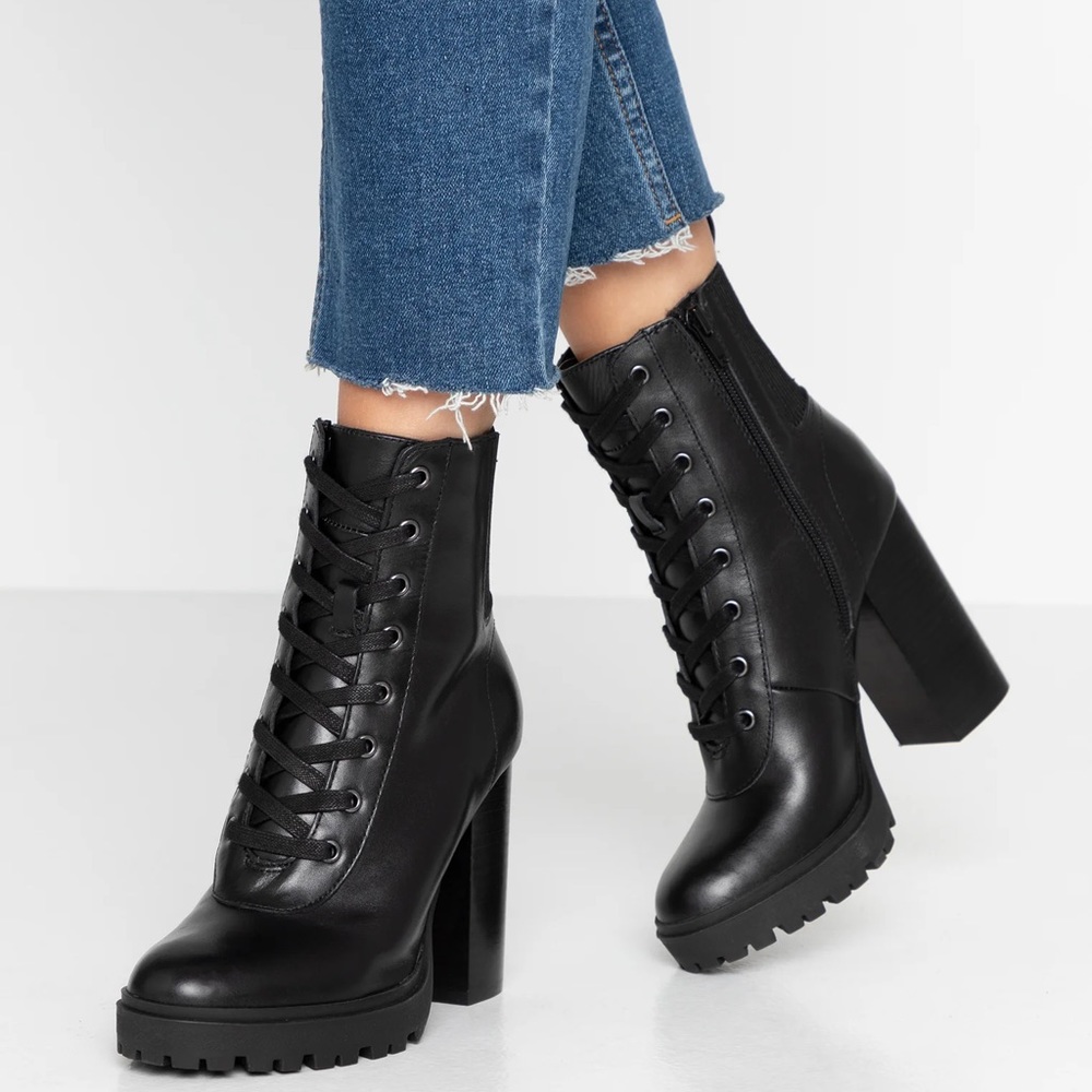 Steve Madden Latch Black Leather Boots 8.5